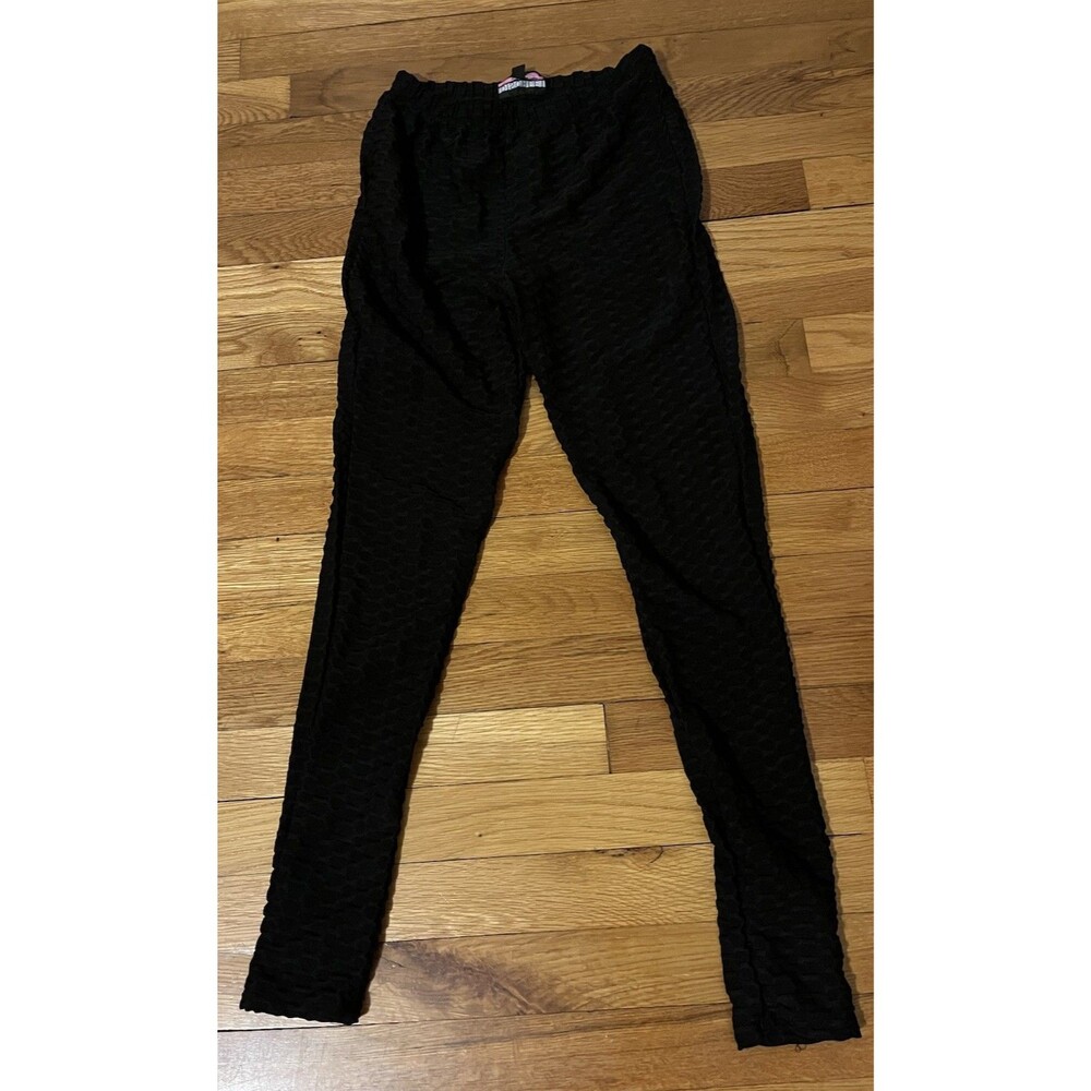 Discreet Women’s Black Textured Stretch Leggings - Regular Size L